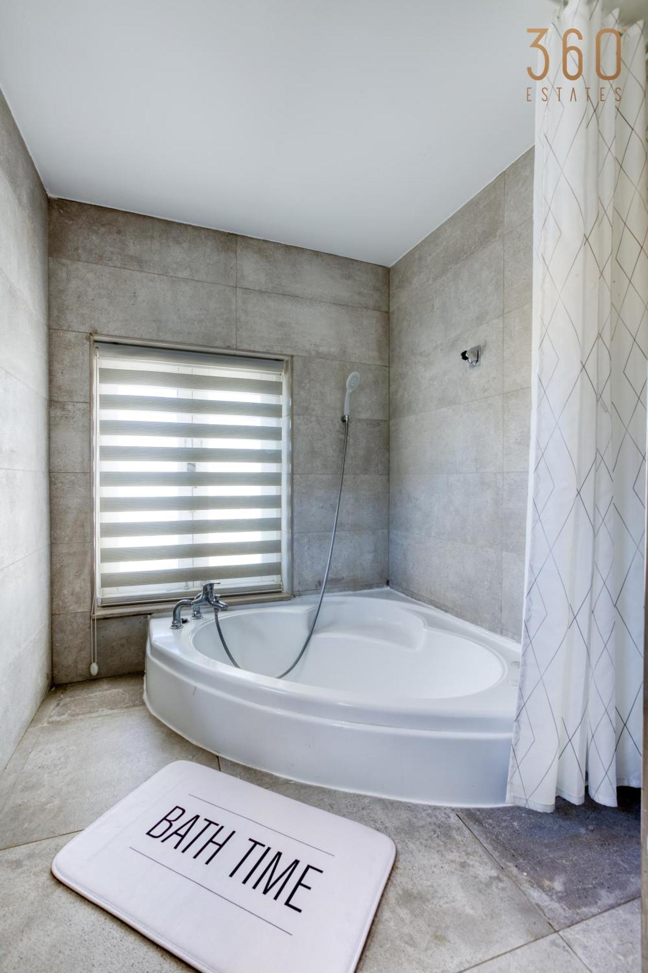 Charming Home With Sea Views & Maltese Balcony By 360 Estates Valletta Luaran gambar